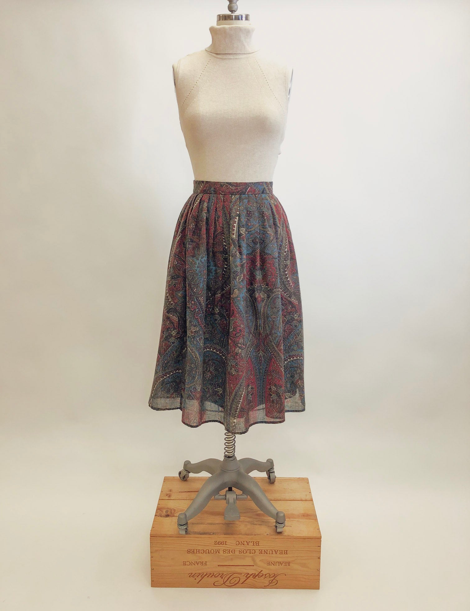 Vintage Lined Paisley Pleated Skirt