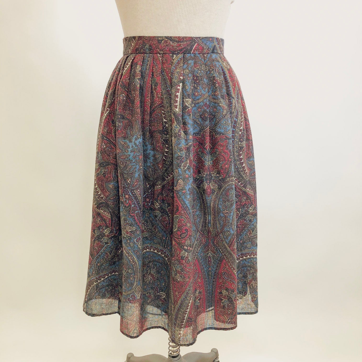 Vintage Lined Paisley Pleated Skirt