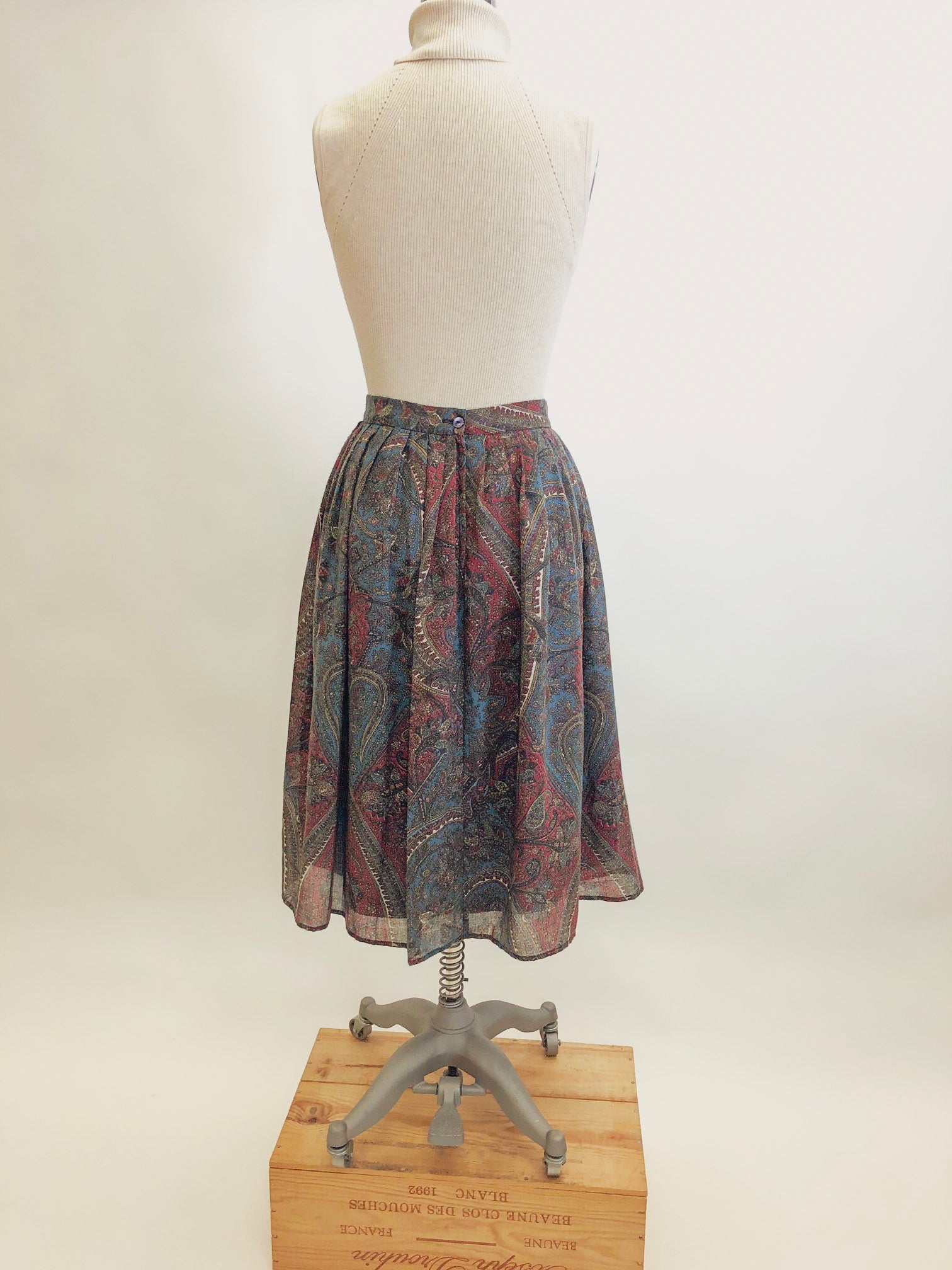 Vintage Lined Paisley Pleated Skirt