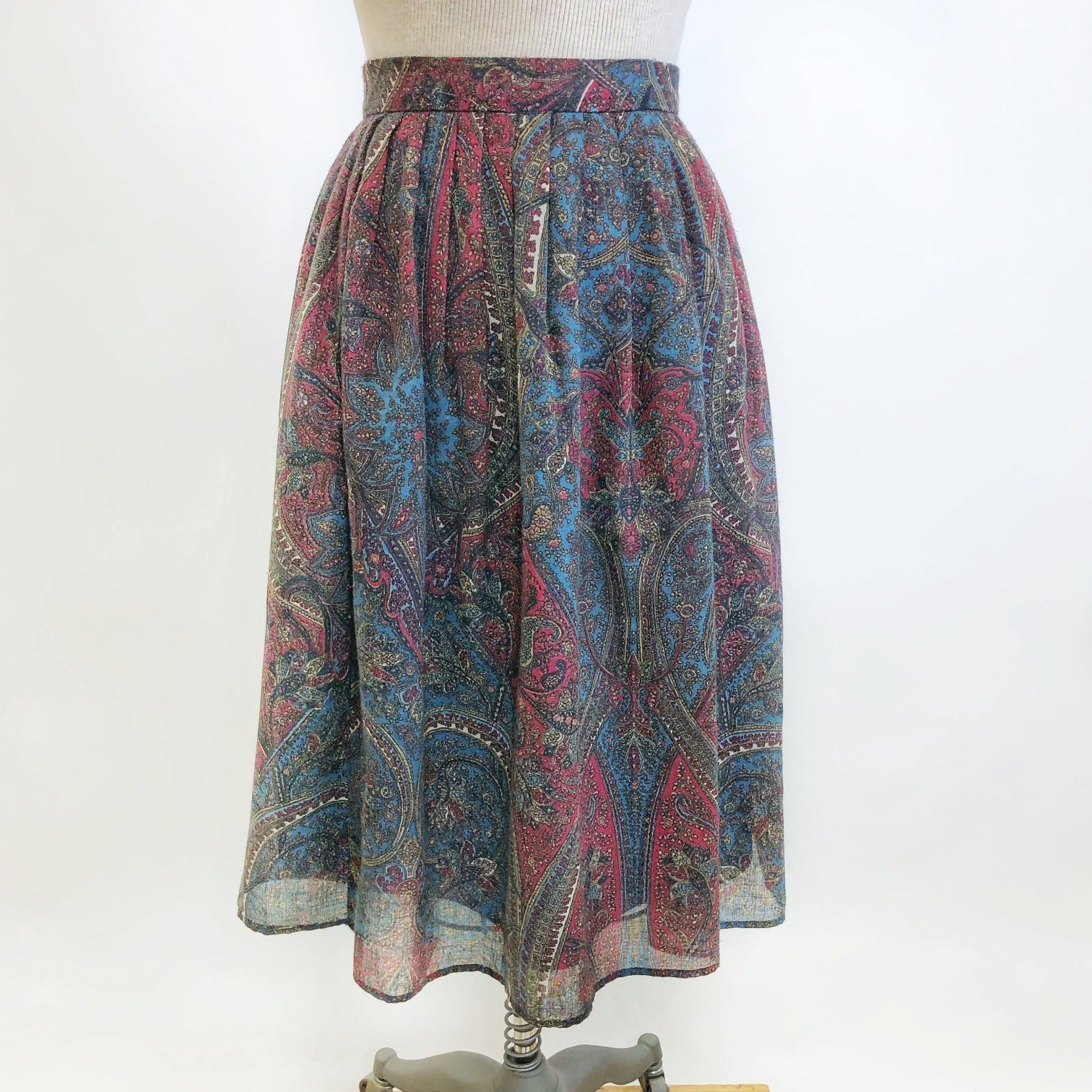 Vintage Lined Paisley Pleated Skirt